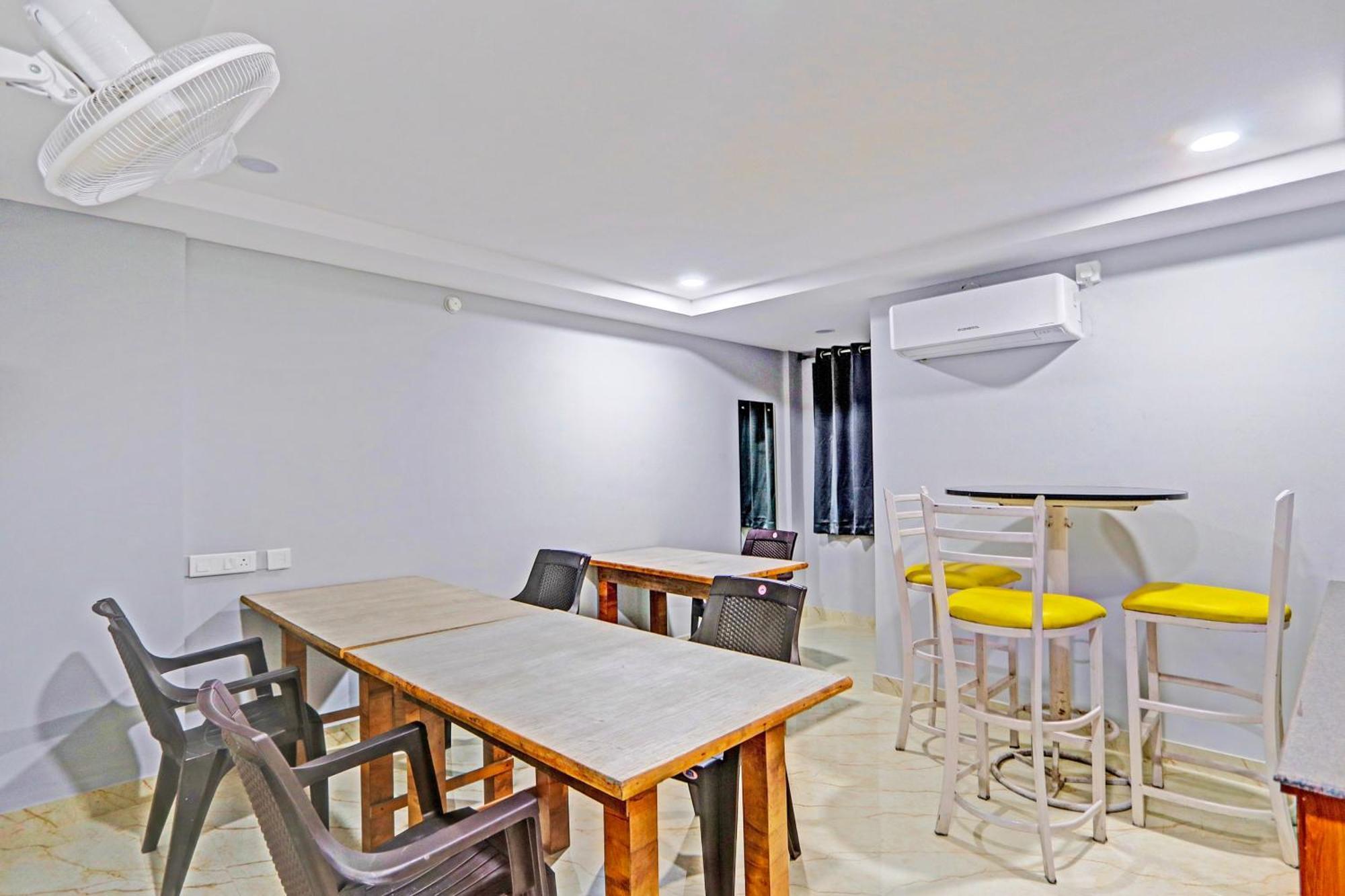Super Townhouse Qualia Elite S R Nagar Hotel ไฮเดอราบัด ภายนอก รูปภาพ