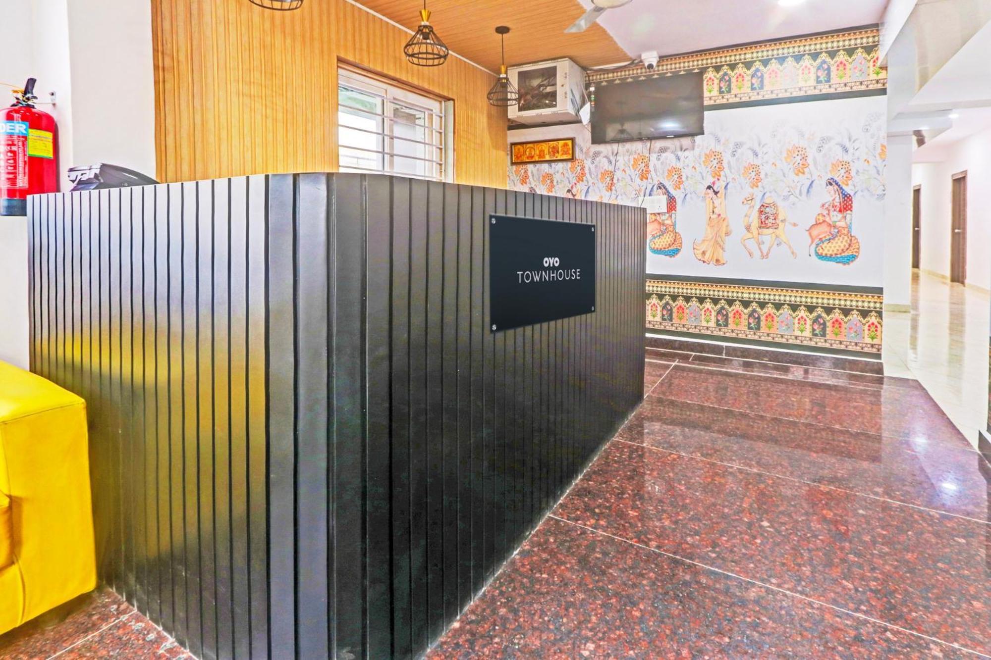 Super Townhouse Qualia Elite S R Nagar Hotel ไฮเดอราบัด ภายนอก รูปภาพ
